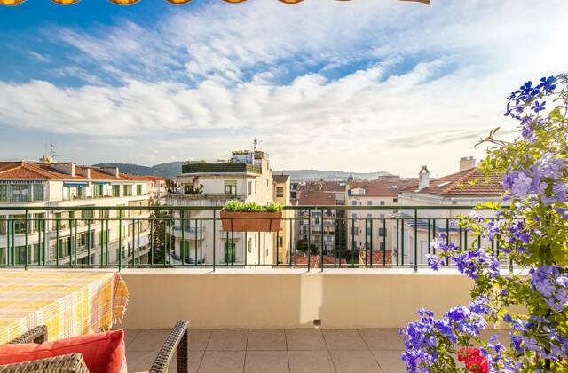 Winter Immobilier - Appartement - Nice - Fleurs Gambetta - Nice - e74a05709a80ee3a234aa562f242823f_1bc072094e_1920
