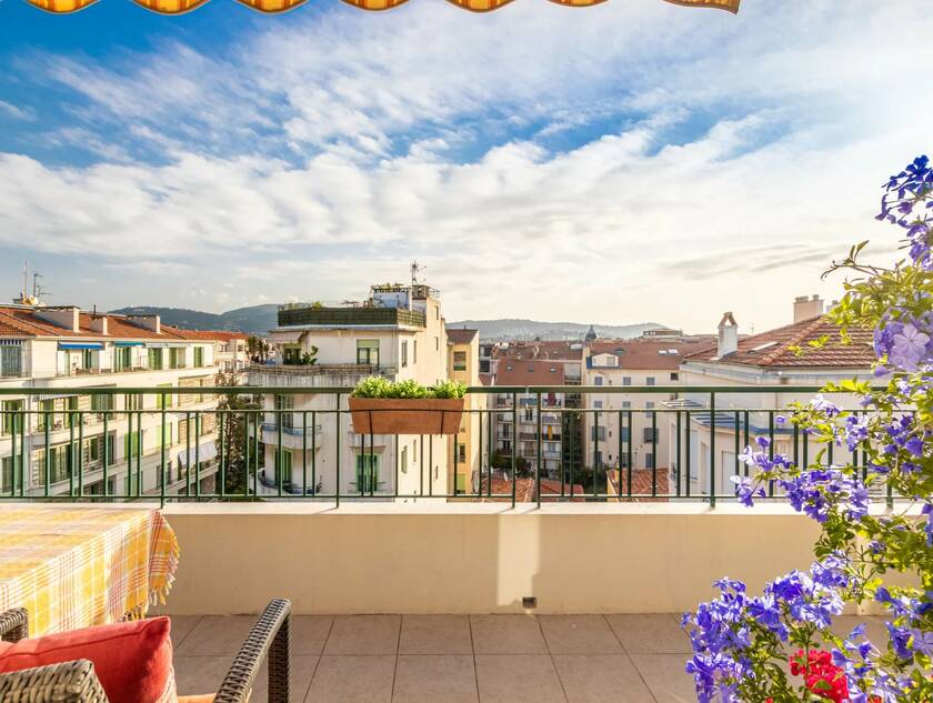 Winter Immobilier - Appartement - Nice - Fleurs Gambetta - Nice - e74a05709a80ee3a234aa562f242823f_1bc072094e_1920