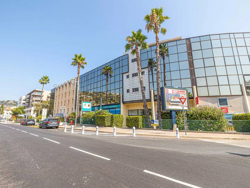 Winter Immobilier - Bureau - Nice - 8a015806e6f2627b8ee8807aa2c9a8eb_d93f68cae0_1920