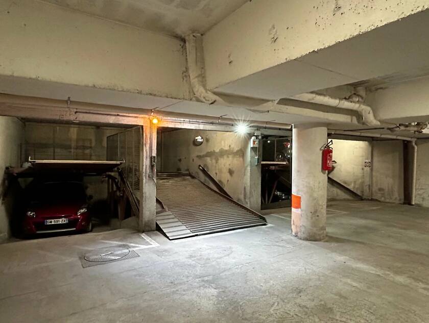 Winter Immobilier - Garage parking - Nice - Fleurs Gambetta - Nice - f1fa7d07b0ea17693bd700dcf08f121d_502c548bce_1920