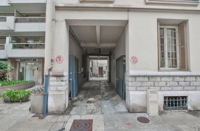 Winter Immobilier - Garage / Parking - Nice - Fleurs Gambetta - Nice - 0b789309a4503c1e013685eb72236246_d2ff377e90_1920