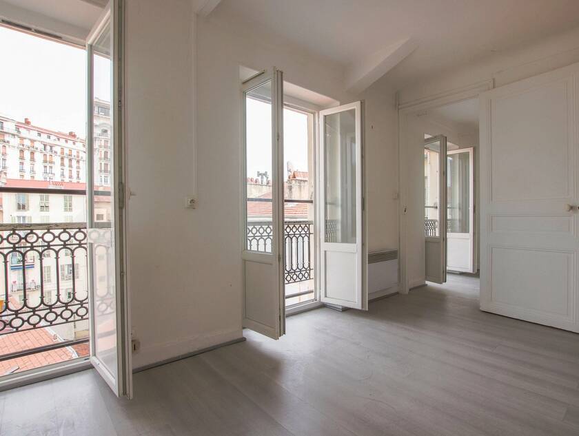 Winter Immobilier - Appartement - Nice - Carabacel / Hotel des Postes - Nice - 1aa3ffde496d9700f5610b8d8df415b5_ec72b22007_1920