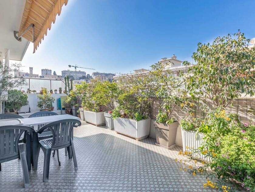 Winter Immobilier - Appartement - Nice - Fleurs Gambetta - Nice - 124c848d518672bd8dab7692173d13d5_19a00aa52b_1920