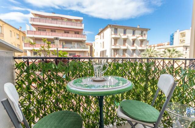 Winter Immobilier - Appartement - Nice - Fleurs Gambetta - Nice - 1b47995fe7c2646ab9b724a369caf97e_e55ff6f10b_1920