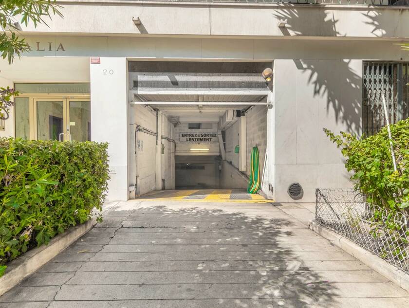 Winter Immobilier - Garage / Parking - Nice - Fleurs Gambetta - Nice - 322c613e6f35aba9f2de758b11205bb2_ea0673d4b5_1920