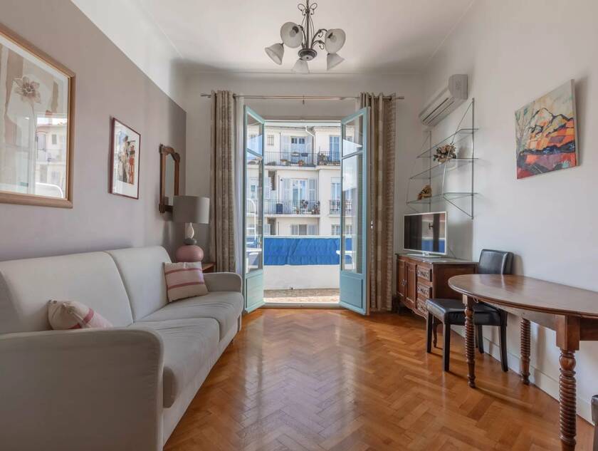 Winter Immobilier - квартира - Nice - Fleurs Gambetta - Nice - caf5b6a35a70943ff58ad704cc93f6cb_090df11034_1920