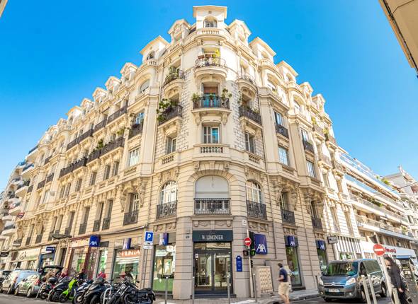 Palais Arnulf immeuble bourgeois Nice rue de France